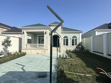 4 otaqlı həyət evi/bağ evi - Buzovna q. - 145 m²