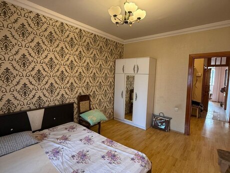 2 otaqlı köhnə tikili - Binəqədi r. - 65 m²
