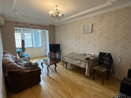 2 otaqlı köhnə tikili - Binəqədi r. - 65 m²