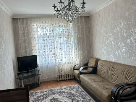 2 otaqlı köhnə tikili - Neftçilər m. - 60 m²