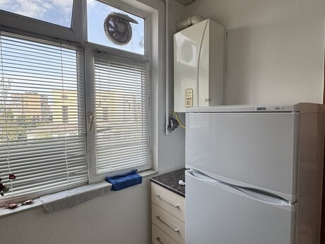 2 otaqlı köhnə tikili - Memar Əcəmi m. - 55 m²