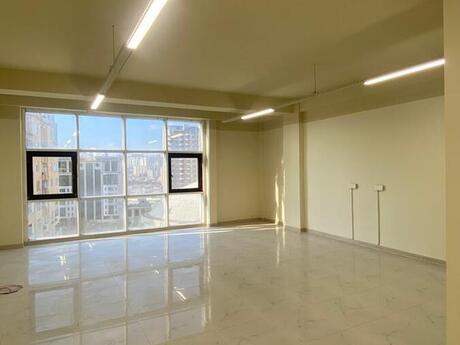 16 otaqlı ofis - 28 May m. - 530 m²