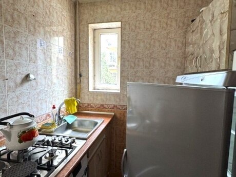 2 otaqlı köhnə tikili - Nizami m. - 50 m²