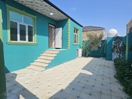 Satılır 4 otaqlı həyət evi/bağ evi 110 m², Binə q.
