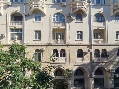 3 otaqlı köhnə tikili - Sahil m. - 105 m²