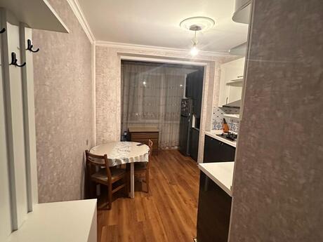 2 otaqlı köhnə tikili - Azadlıq Prospekti m. - 60 m²