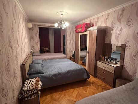 2 otaqlı köhnə tikili - Azadlıq Prospekti m. - 60 m²