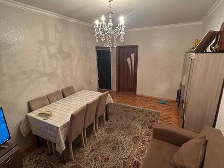 2 otaqlı köhnə tikili - Azadlıq Prospekti m. - 60 m²