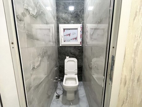 Продаётся 2-комнатная квартира в старом фонде, İnşaatçılar, 55 м², 162 500 AZN, фото 5 / 9
