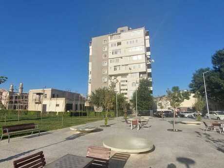 2 otaqlı köhnə tikili - Elmlər Akademiyası m. - 70 m²