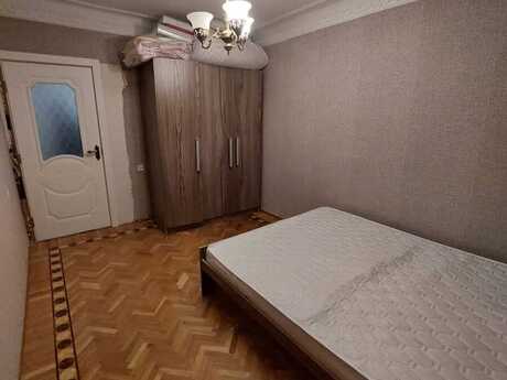 2 otaqlı köhnə tikili - Elmlər Akademiyası m. - 70 m²