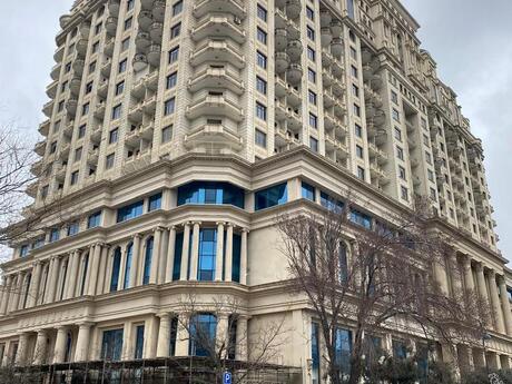 4 otaqlı yeni tikili - Elmlər Akademiyası m. - 153 m²