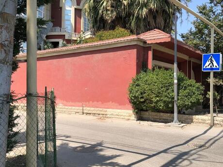 3 otaqlı köhnə tikili - Ağ şəhər q. - 70 m²