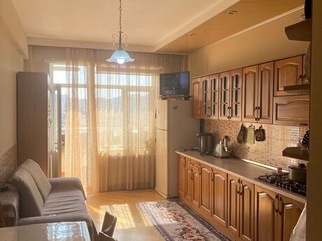 3 otaqlı yeni tikili - 8 Noyabr m. - 115 m²
