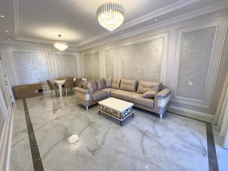 2 otaqlı yeni tikili - 8 Noyabr m. - 105 m²