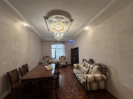 House with Garden, Villa For Sale