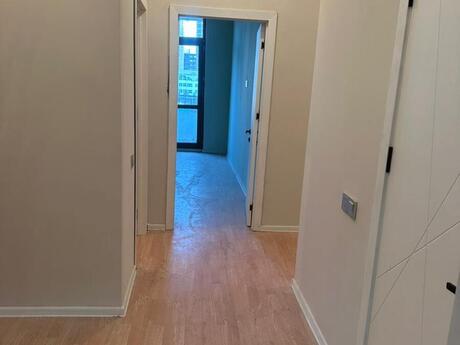 4 otaqlı yeni tikili - 8 Noyabr m. - 130 m²