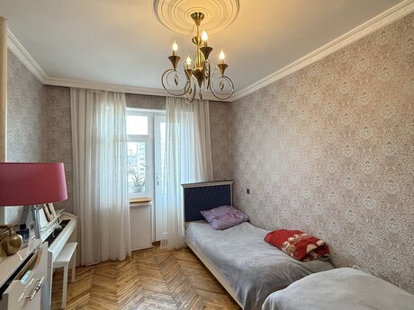 4-комн. вторичка - м. Халглар Достлугу - 110 м²