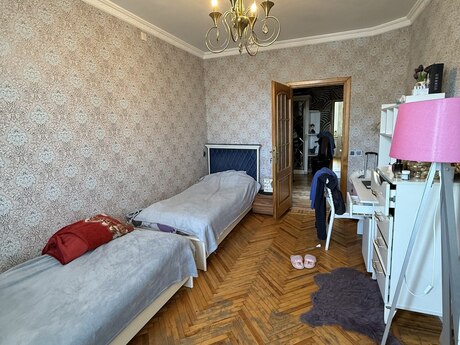 4-комн. вторичка - м. Халглар Достлугу - 110 м²