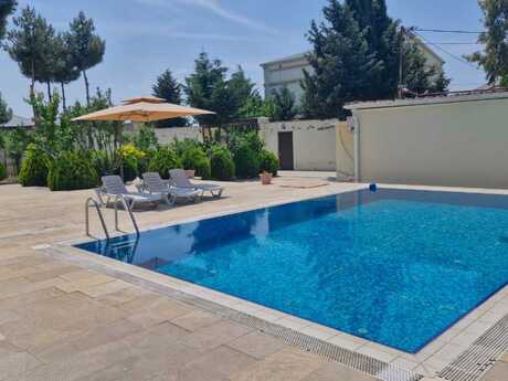 5 otaqlı həyət evi/bağ evi - Mərdəkan q. - 250 m²
