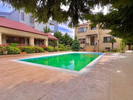 5 otaqlı həyət evi/bağ evi - Mərdəkan q. - 400 m²