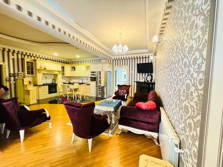 8 Noyabrda 4 otaqlı yeni tikili mənzil satılır, 140 m², 345 000 AZN, şəkil 3 / 12
