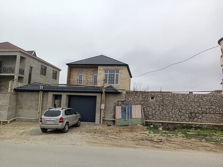 Satılır 4 otaqlı həyət evi/bağ evi 200 m², Sumqayıt