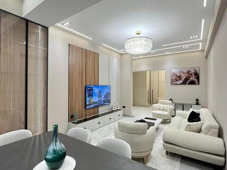 4-комн. новостройка - м. Низами - 160 м²