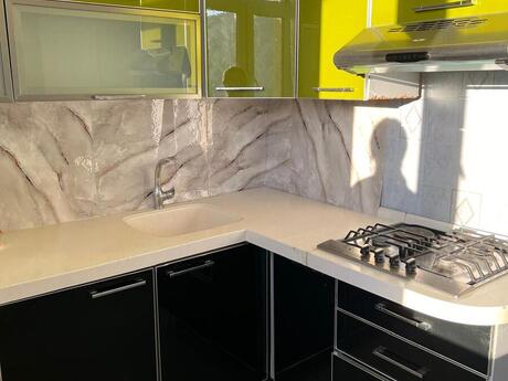 2 otaqlı köhnə tikili - Elmlər Akademiyası m. - 55 m²