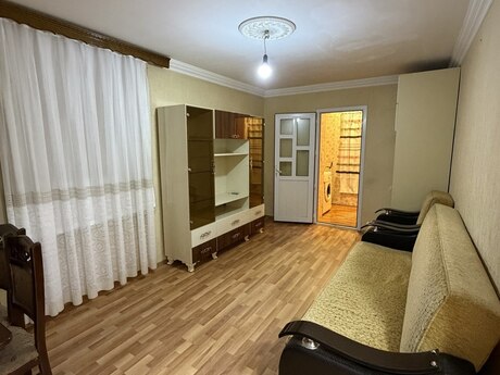 1 otaqlı köhnə tikili - Neftçilər m. - 32 m²