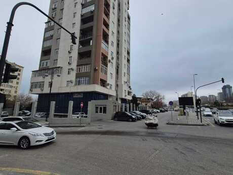 5-комн. новостройка - м. Элмляр Академиясы - 250 м²
