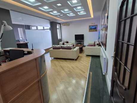 5-комн. новостройка - м. Элмляр Академиясы - 250 м²