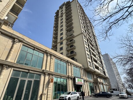 4 otaqlı yeni tikili - Bayıl q. - 178 m²