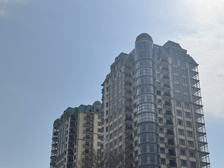 4 otaqlı yeni tikili - Bayıl q. - 178 m²