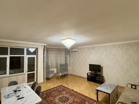 Elan №5965252 - Bakı, 8 Noyabr m., 3 otaqlı, 162 m², 10/18 mərtəbə