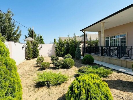 4 otaqlı həyət evi/bağ evi - Mərdəkan q. - 220 m²
