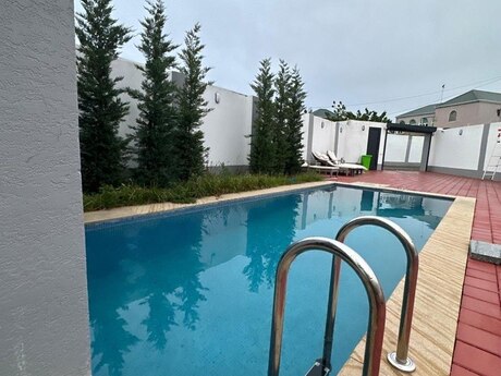 4 otaqlı həyət evi/bağ evi - Şüvəlan q. - 220 m²