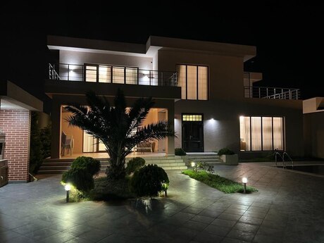 6-комн. дом/дача - пос. Шувеляны - 450 м²