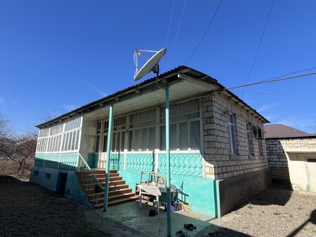 Satılır 4 otaqlı həyət evi/bağ evi 80 m², Ağstafa