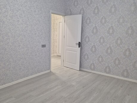 House with Garden, Villa For Sale