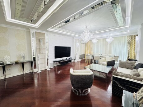 4 otaqlı yeni tikili - Şah İsmayıl Xətai m. - 215 m²