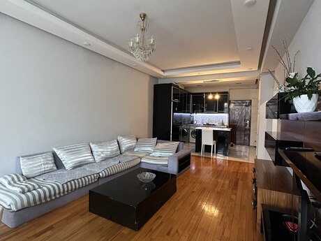 2 otaqlı yeni tikili - Şah İsmayıl Xətai m. - 71 m²
