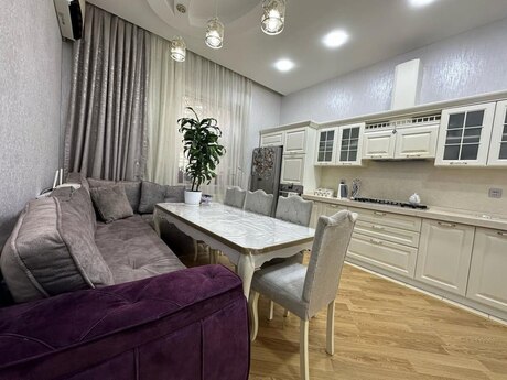 6-комн. дом/дача - пос. Бадамдар - 290 м²