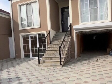 Satılır 4 otaqlı həyət evi/bağ evi 130 m², Binə q.