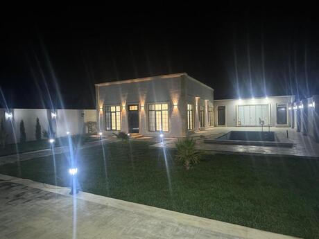 4 otaqlı həyət evi/bağ evi - Novxanı q. - 160 m²