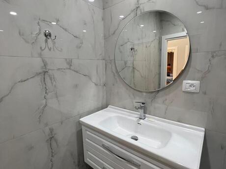 3 otaqlı yeni tikili - İnşaatçılar m. - 135 m²