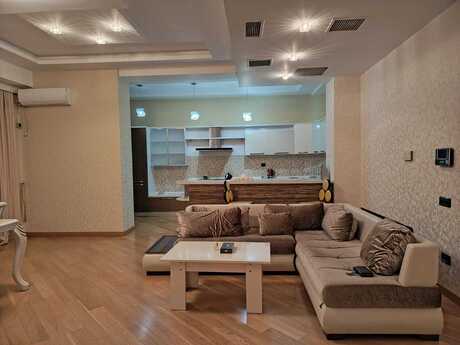 Elan №5968759 - Bakı, Elmlər Akademiyası m., 3 otaqlı, 150 m², 15/22 mərtəbə