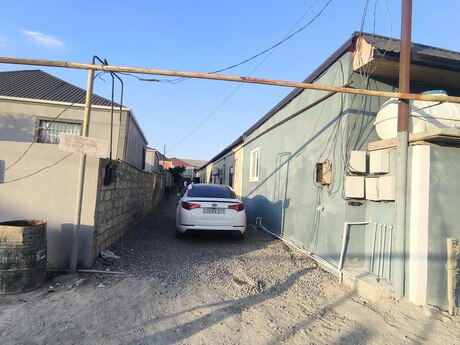 Satılır 2 otaqlı həyət evi/bağ evi 45 m², Binə q.
