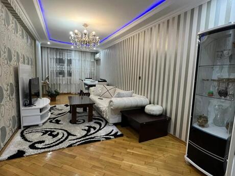 Объявление №5968850 - Баку, м. Иншаатчылар, 3-комн., 112 м², 8/19 этаж