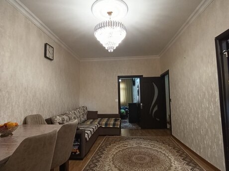2 otaqlı köhnə tikili - 7-ci mikrorayon q. - 53.1 m²